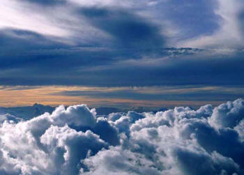 полет над облаками